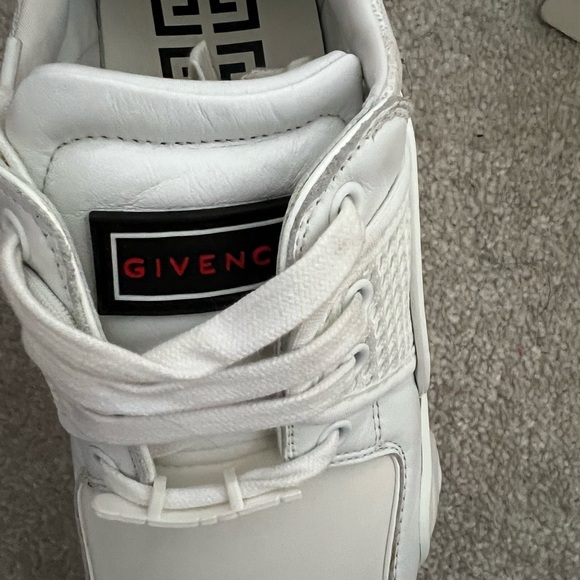 Authentic Unisex Givenchy Sneakers - Picture 2 of 2
